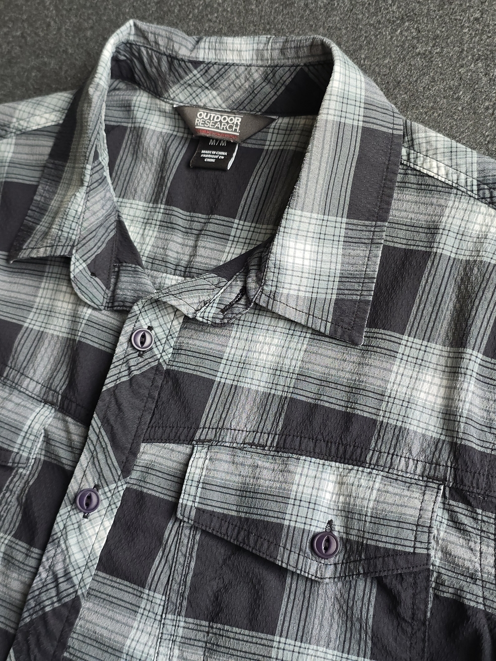 Outdoor Research Wanderer Shirt Men's Medium Black Gray Plaid Tech Hiking UPF30